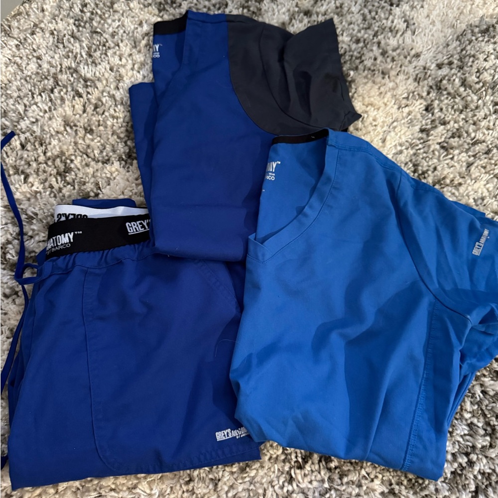 Lightly used scrubs